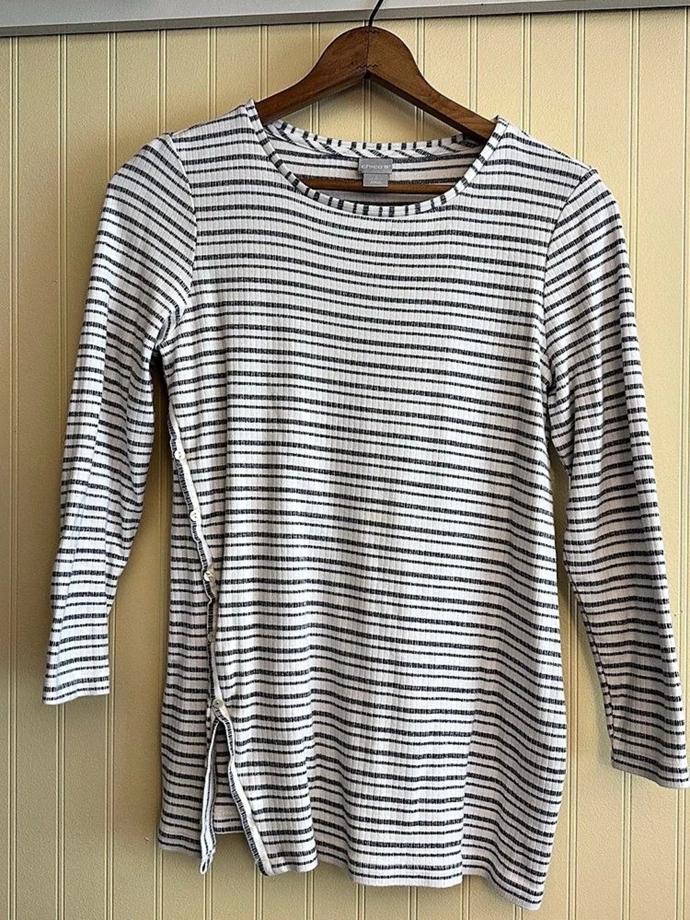 Chico's Striped Long Sleeve Top in White & Black Size 1 Like New